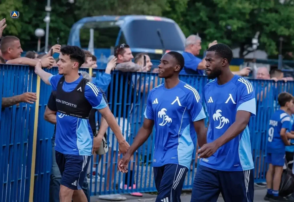 Триванте Стюърт е още по-близо до Левски – Раднички вече иска по-малко за правата му Левски - Карл Фабиен, Оливер Камдем и Джавад Ел Джемили - 12 06 2025