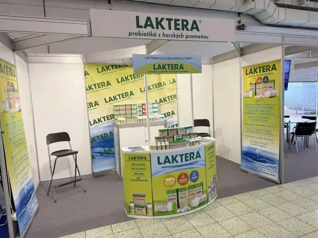 Лактера Нейчър и силата на добрите бактерии в борбата с вредните микроорганизми Laktera - щанд на представящ продуктовата линия български пробиотици на основата на щама Lactobacillus bulgaricus DWT1 27 10 2026